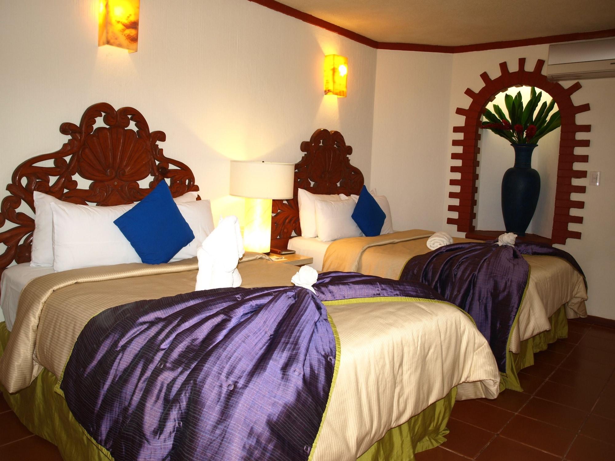 Ecotel Quinta Regia Valladolid  Buitenkant foto