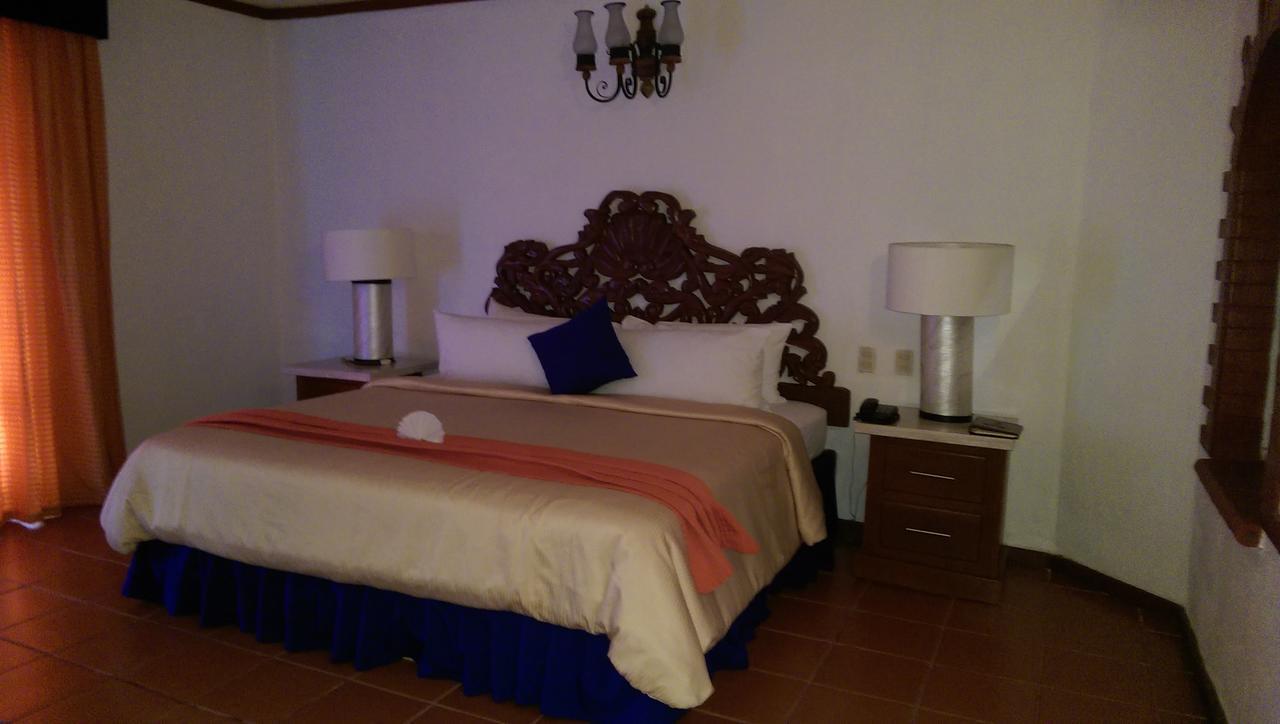 Ecotel Quinta Regia Valladolid  Buitenkant foto